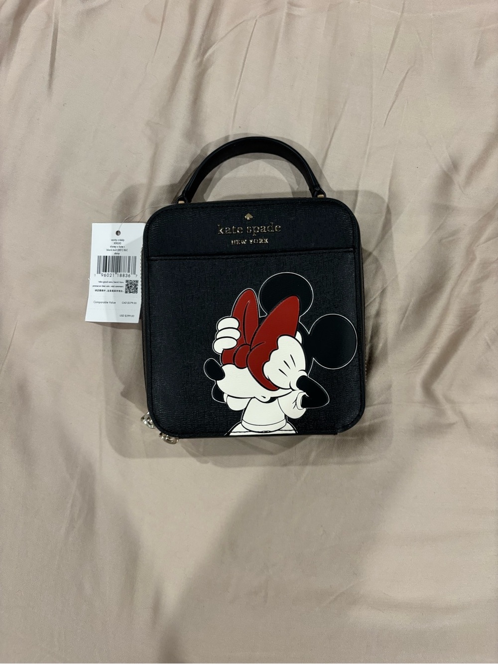 Kate Spade Disney X Vanity Crossbody
Minnie Mouse - Picture 2 of 5